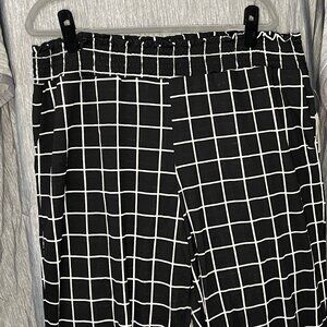 Inner Circle, wide leg pants, Black with white, 1X
